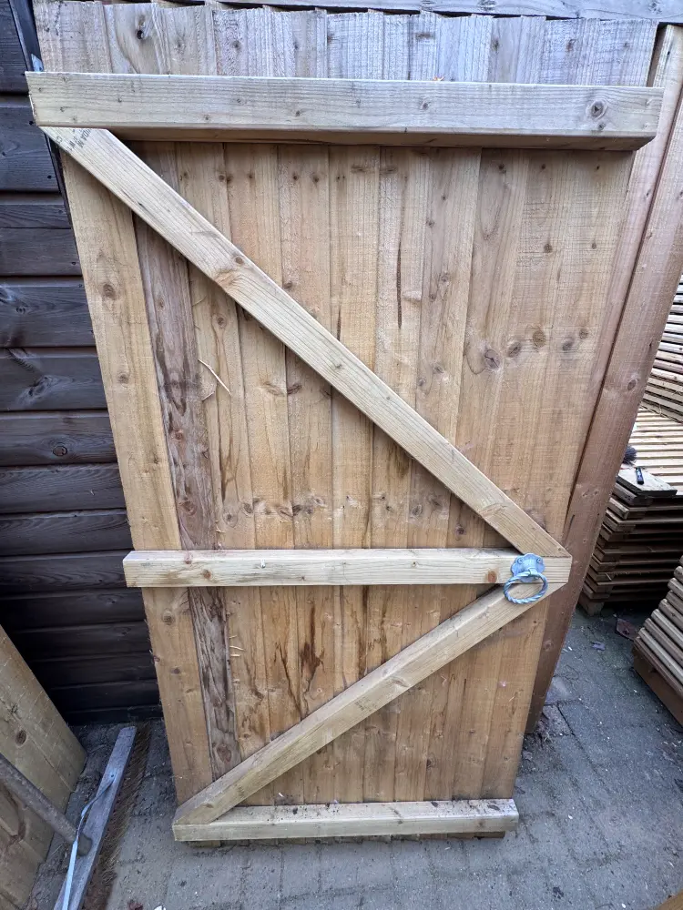 45 Value Featheredge Garden Gate 898mm Wide x 1800mm High Clearance