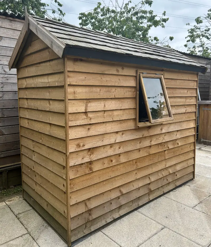 Apex Shed Weatherboard 8' x 4' Ex Display