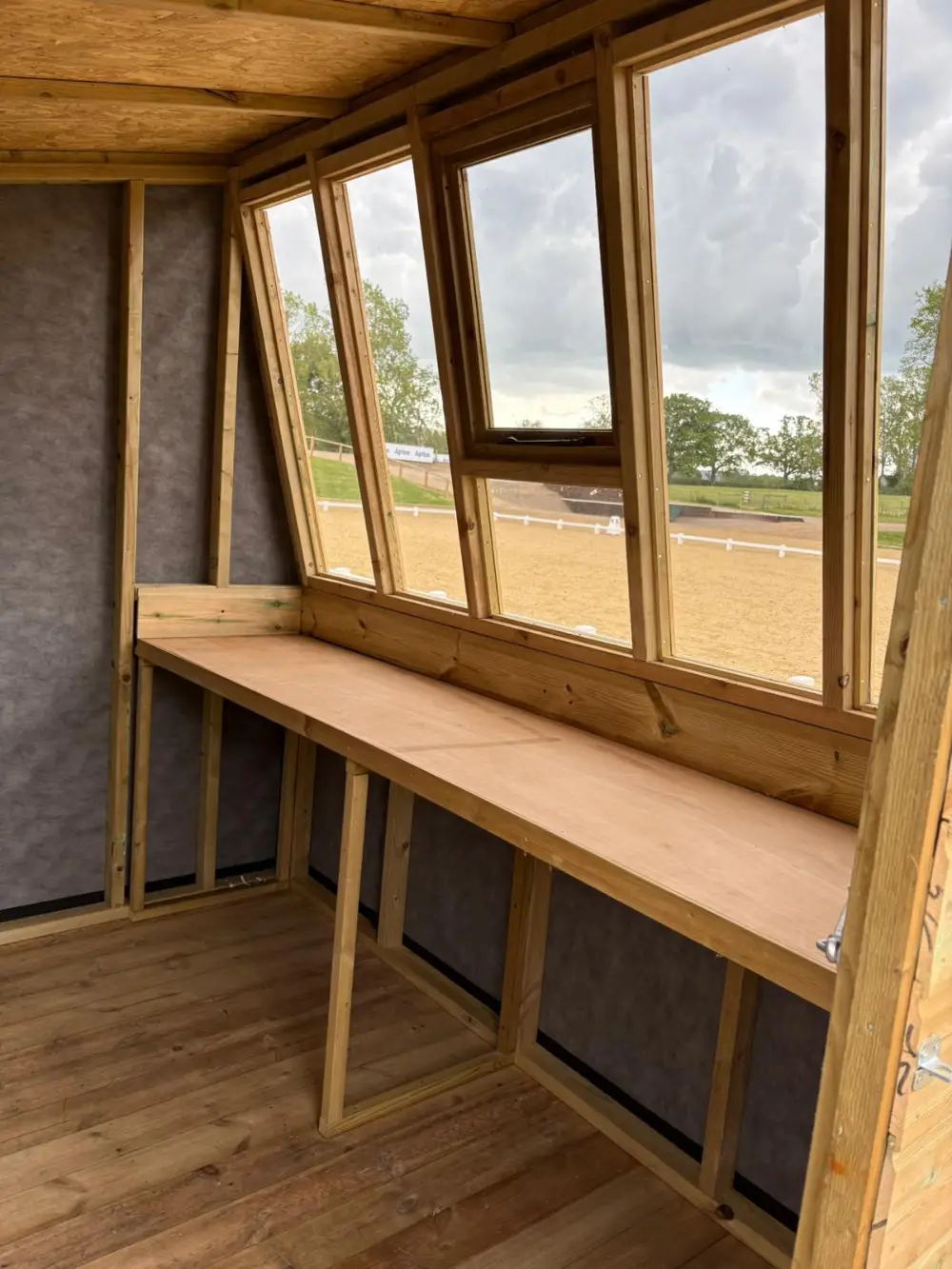Ex-Display Potting Sheds 8' x 6'