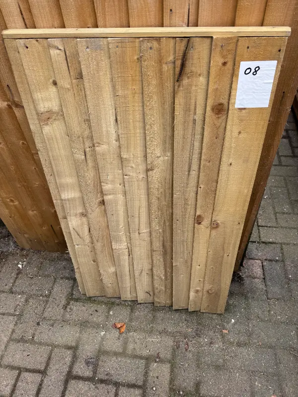 08 Featheredge Close Boarded Fence Panel 1062mm High x 646mm wide Clearance