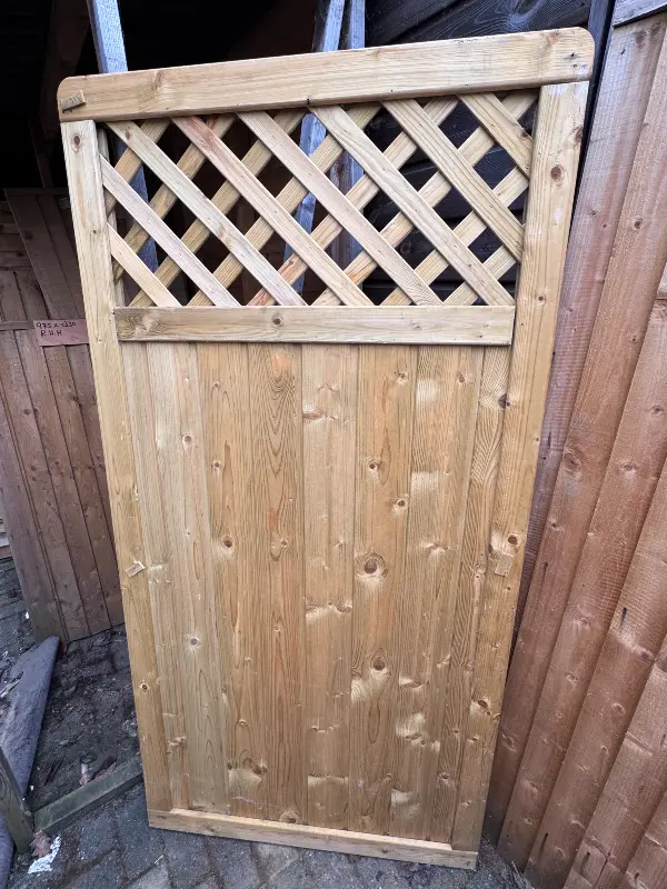 16 Tongue And Groove Lattice Top Garden Gate 1.8m High x 900mm Wide Clearance
