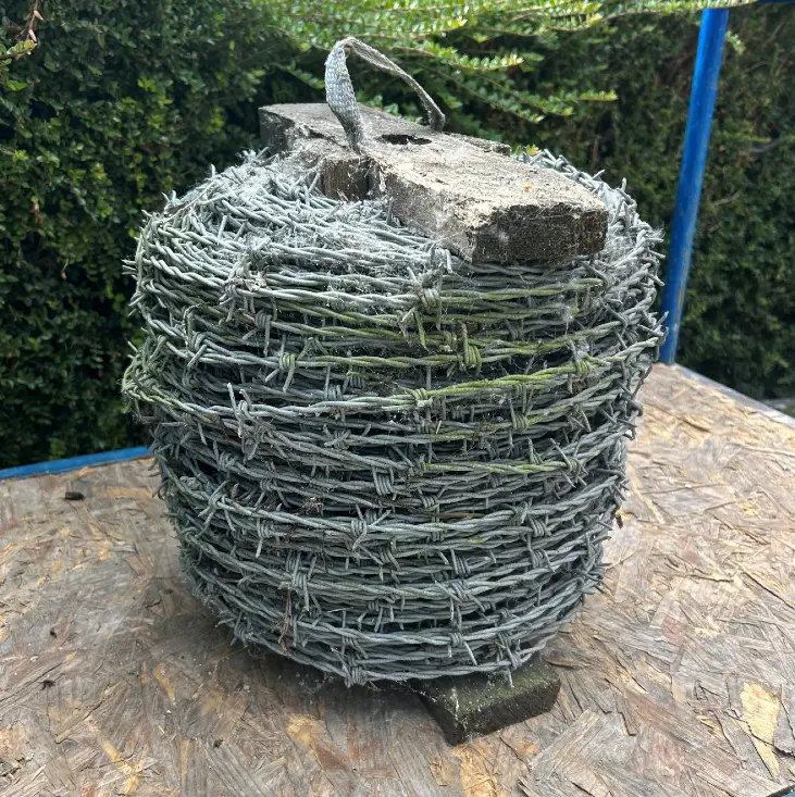 Mild Steel Barbed Wire Discounted Stock 