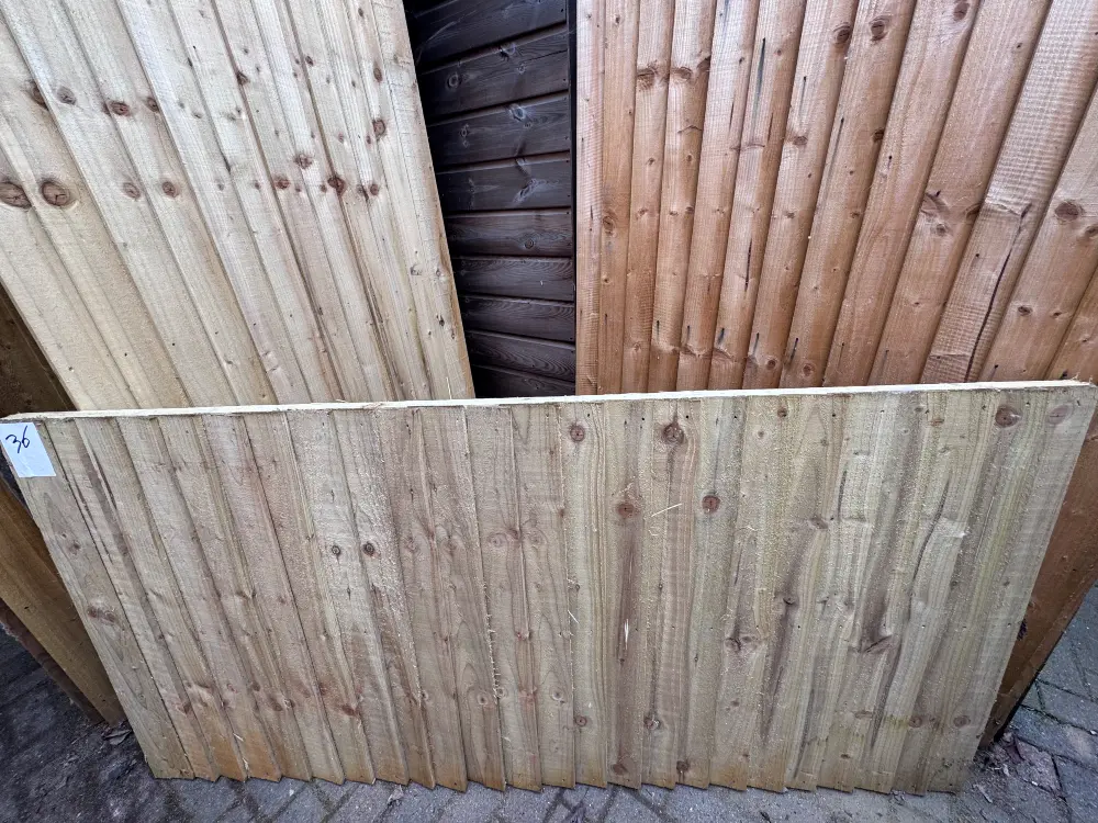 36 Featheredge Close Boarded Fence Panel 1824mm Wide x 900mm High Clearance