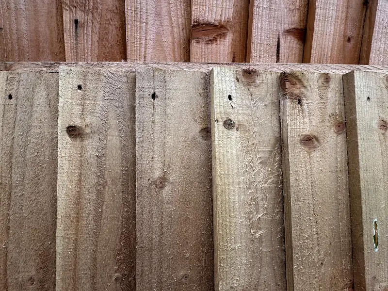 34 Part Built Featheredge Close Boarded Fence Panel 765mm Wide x 1660mm High Clearance